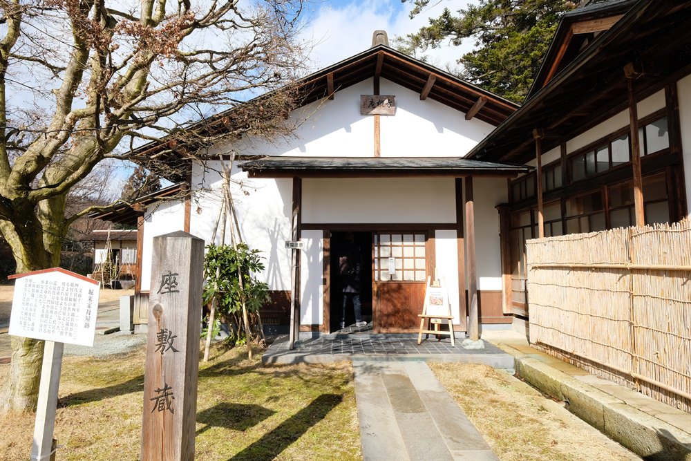 山形 河北町紅花資料館 一窺山形紅花發展史 Diy紅花染絲巾 金大佛的奪門而出家網誌