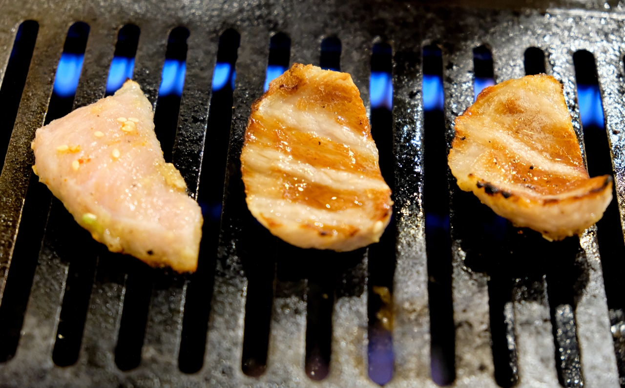 燒肉本氣 好吃台中燒肉居酒屋推薦 俺達の肉屋二店 菜單較便宜 金大佛的奪門而出家網誌