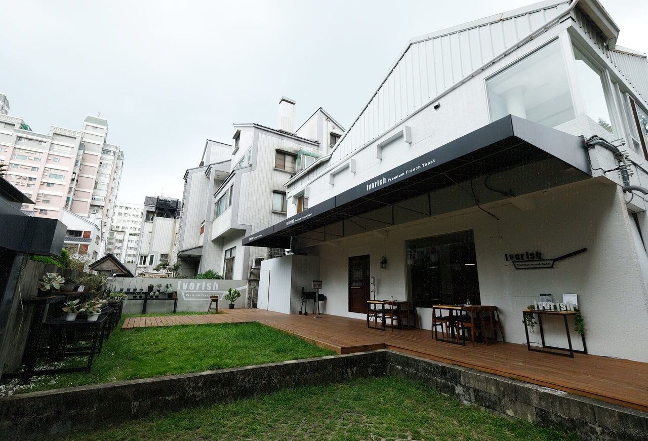 Ivorish台中精誠店 精誠路美食 1 東京超人氣法式吐司 早午餐甜點新選擇 金大佛的奪門而出家網誌